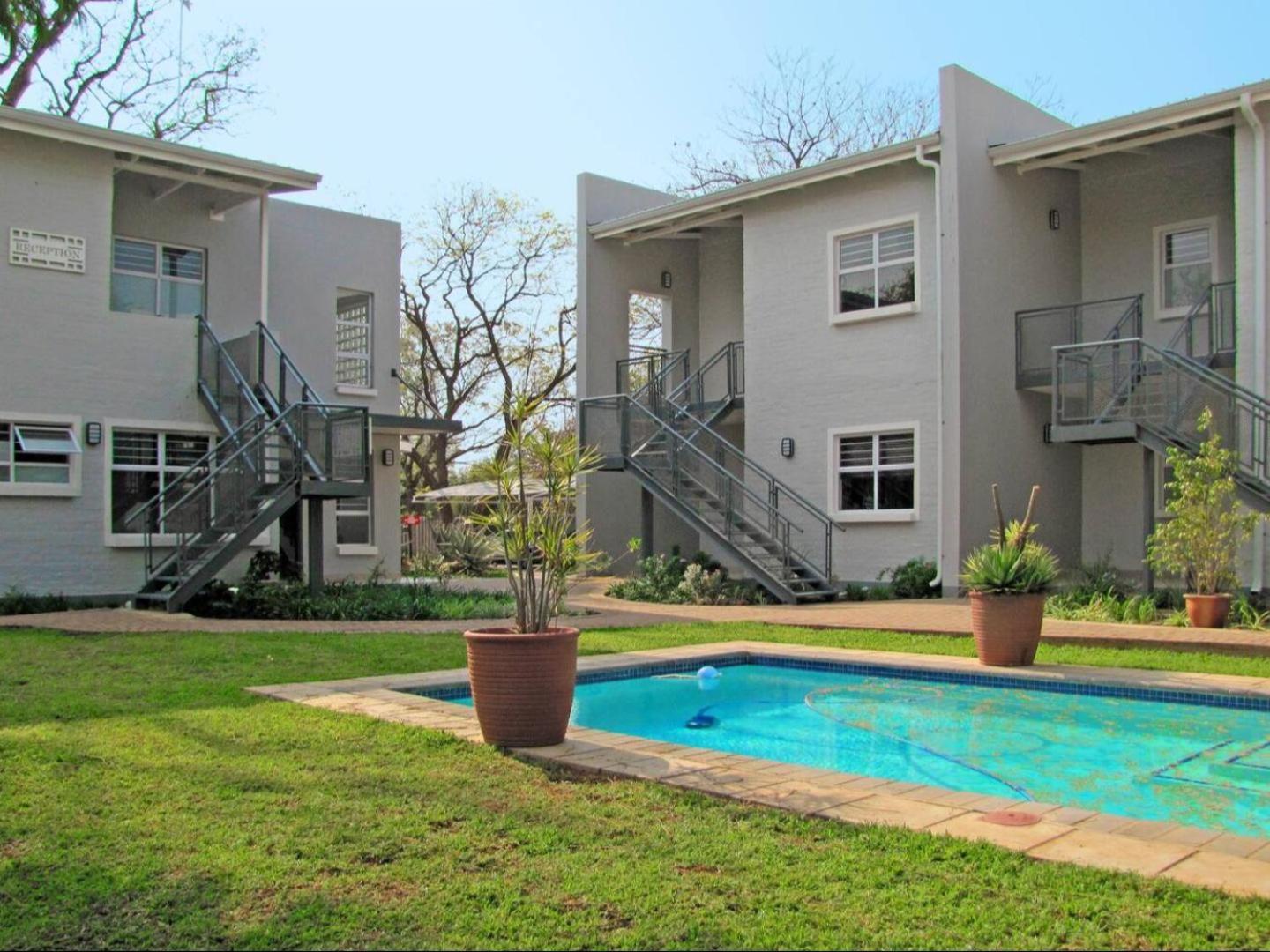 Apartments @ 125 กาโบโรเน ภายนอก รูปภาพ