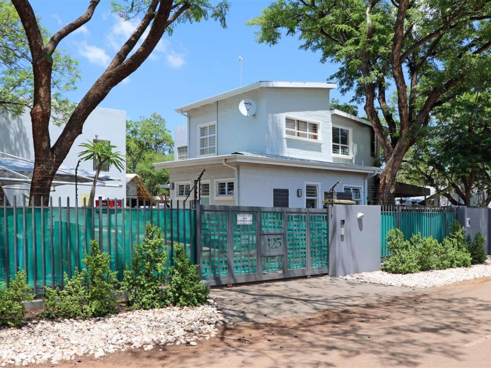Apartments @ 125 กาโบโรเน ภายนอก รูปภาพ